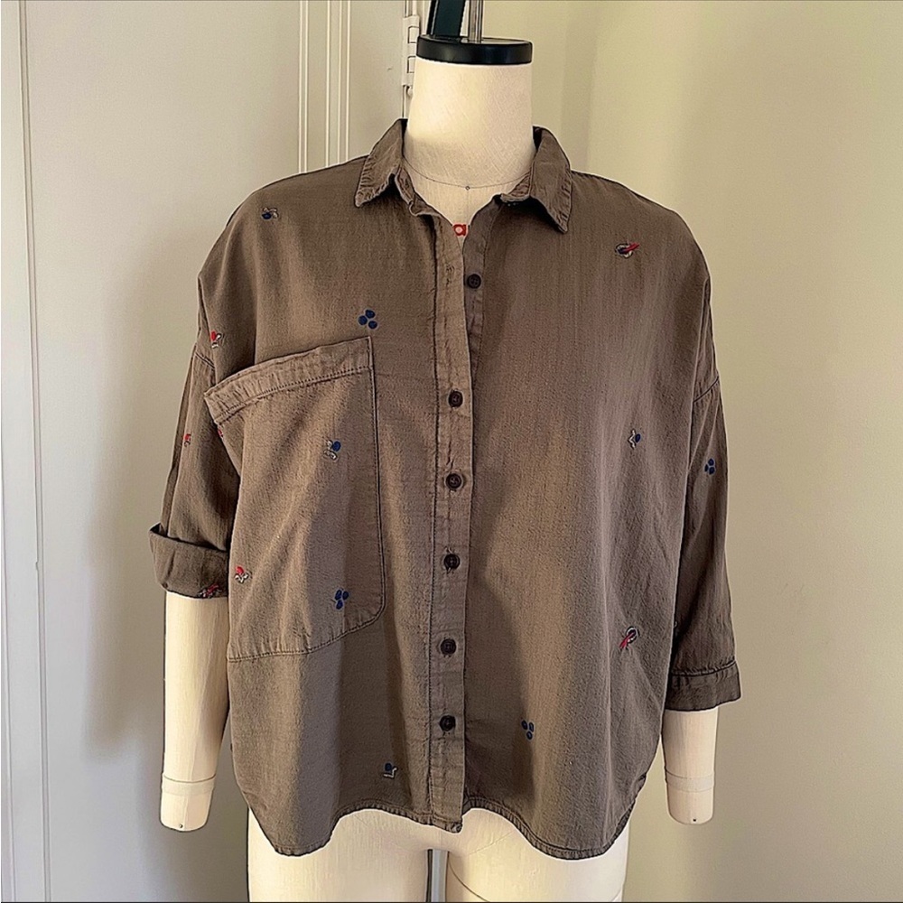 𝅺LUCKY Brand Button Down Over Sized Top Size Small